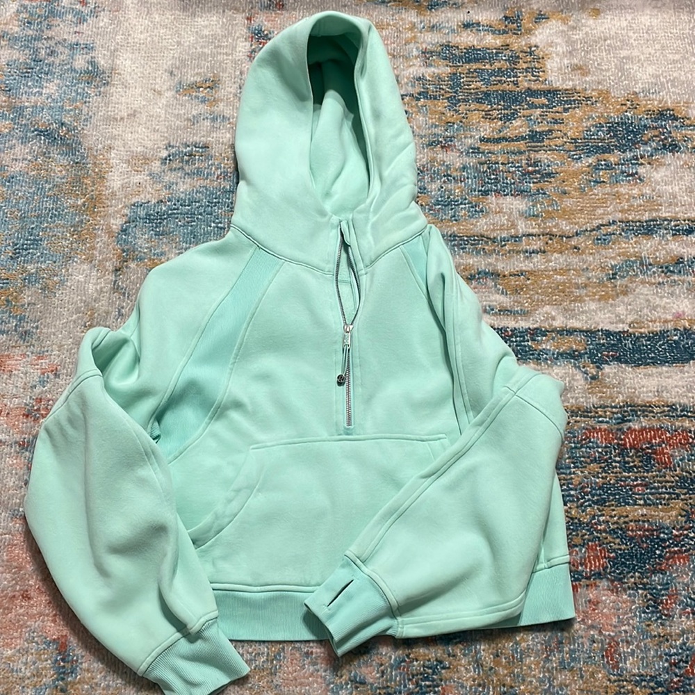 Lululemon sucba half zip
